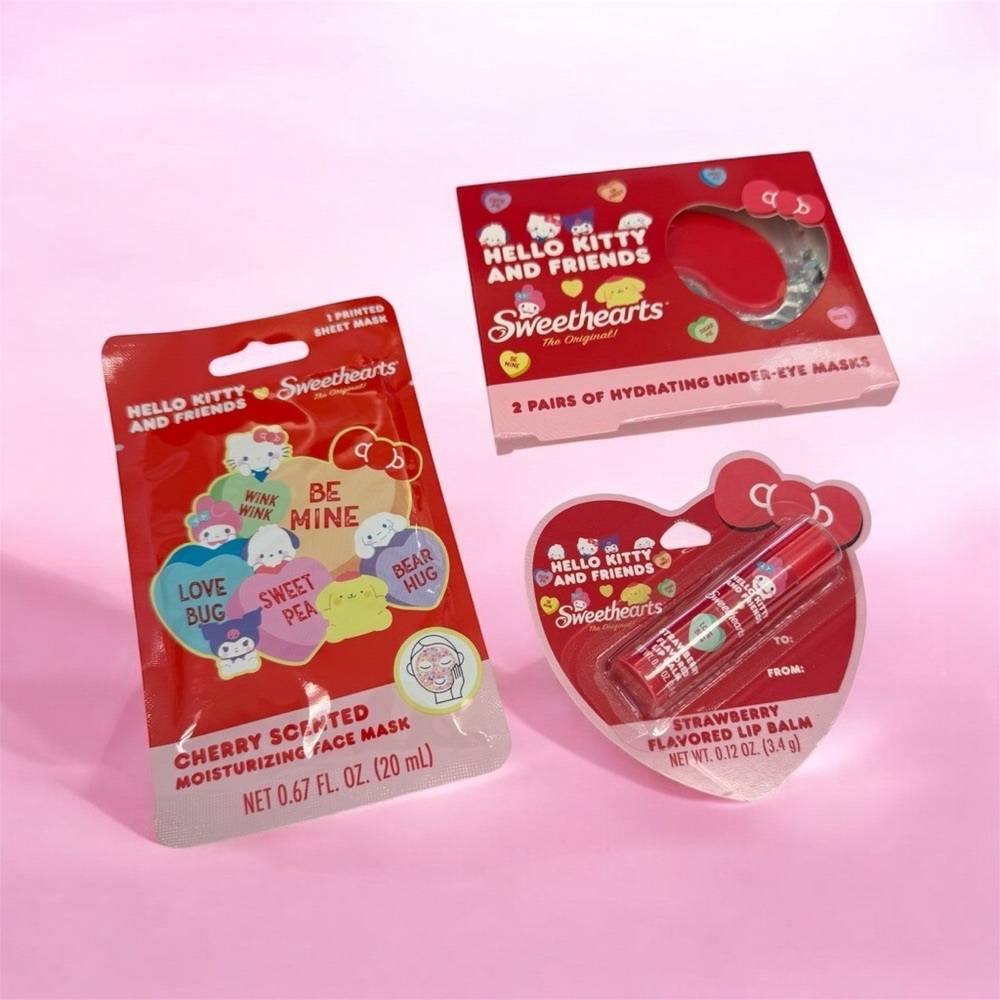 Hello Kitty Sweethearts Face‎ Glow Set.